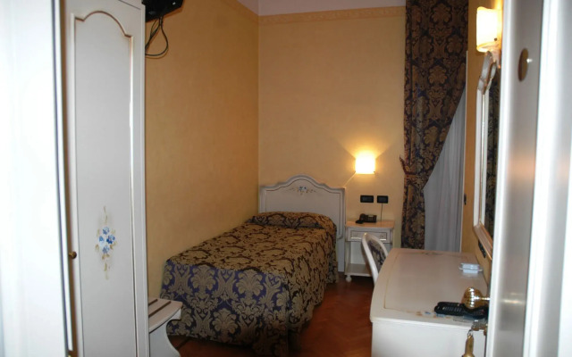 Hotel Promessi Sposi
