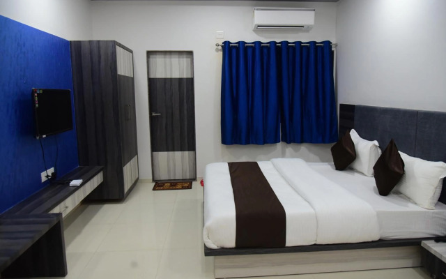 Hotel  Savera Palace