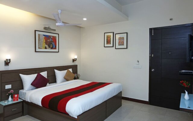 OYO 11577 Hotel Crystal Retreat