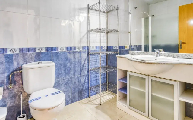 Apartment in Roses Near Sand Beach