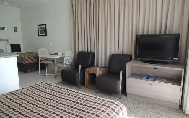Reef Palms Motel