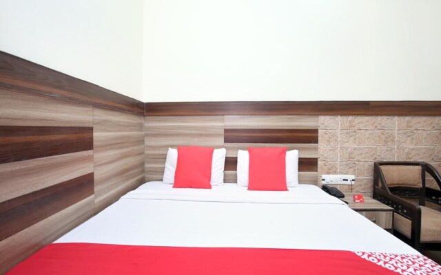OYO 14784 Angad Residency