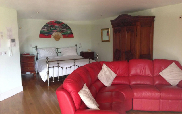 Orchard Manor - Guest house