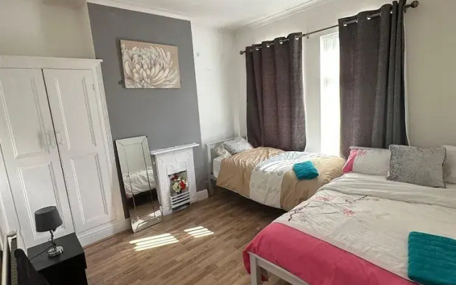 Doncaster Dream House Retreat