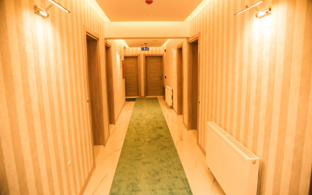 Elif Inan Hotel