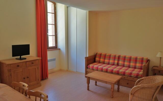 Logement n209 6pers face aux Thermes