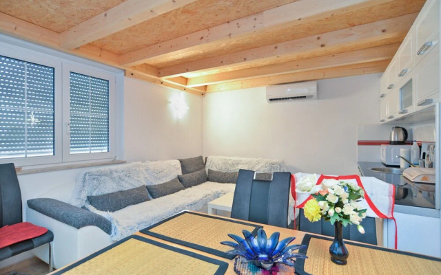 Apartment 1739