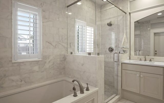 Bourbon Breeze by Five Star Properties