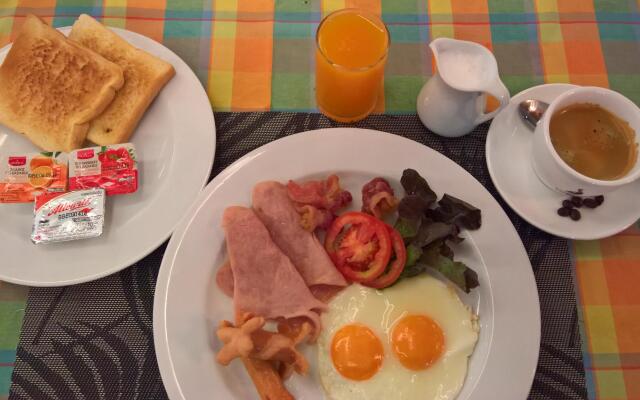 Pipikuku Hotel & Restaurant