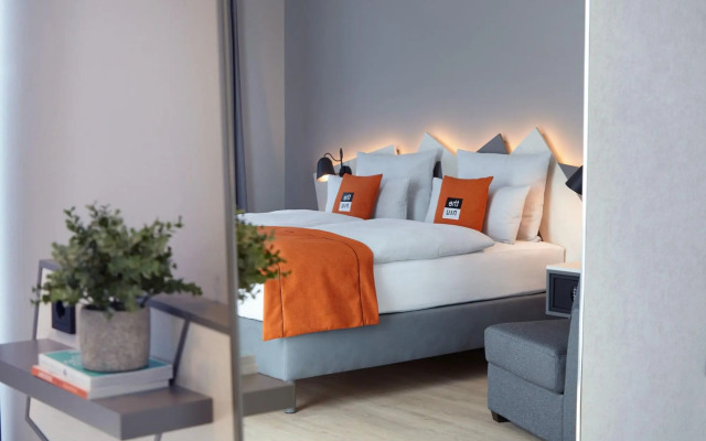 Holiday Inn - the niu, Hub Dusseldorf Messe by IHG