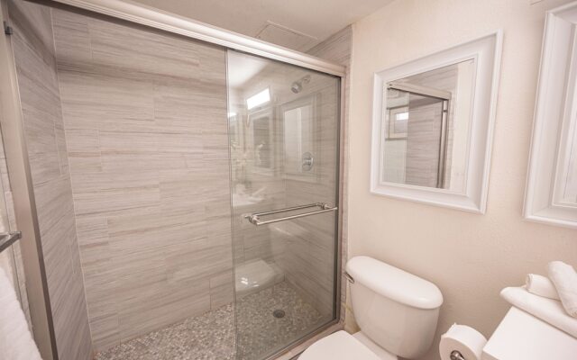 Stay Together Suites 1BD1BA Apartment