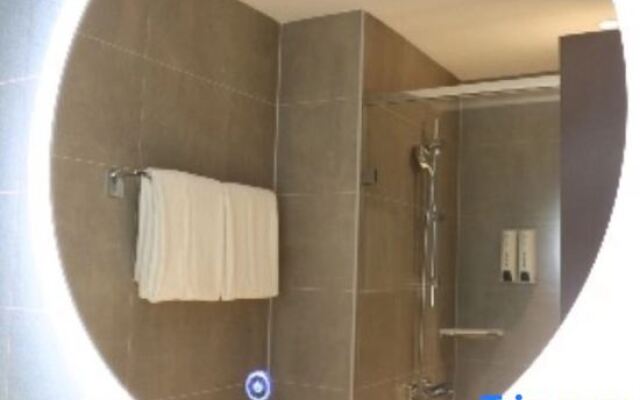 Homeinn · neo (Shanghai Jing'an Zhenning Road)