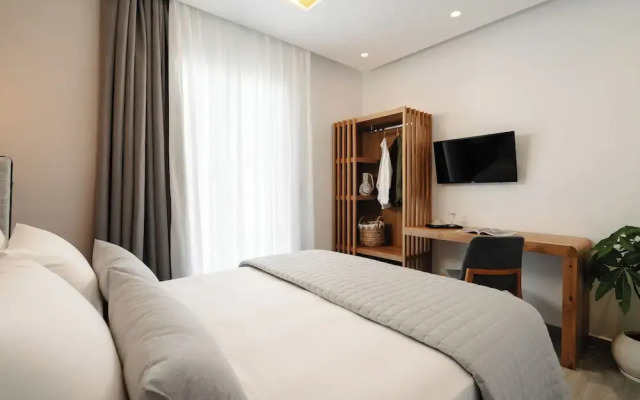 Phaistos Suites