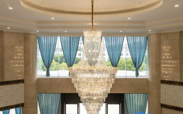 Yuxi Huaning Guanghua Hotel (Ningzhou Park)