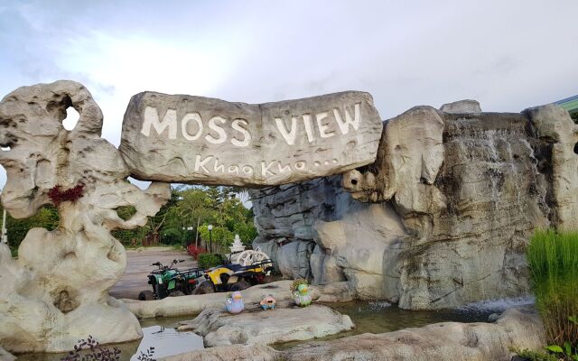 Mossview Resort