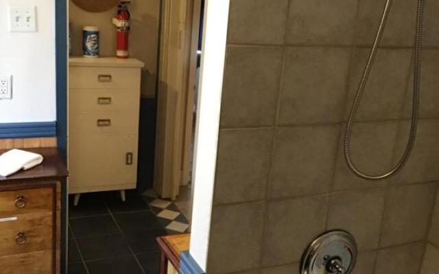 Chez Odette, suite international