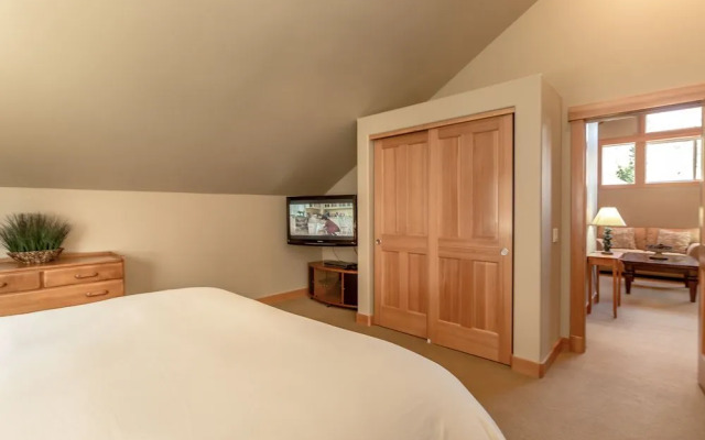 Roslyn Hideaway By Redawning