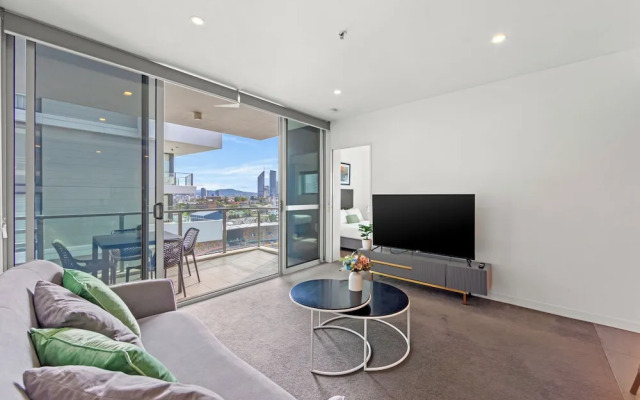 Trafalgar Lane Apartments by CLLIX