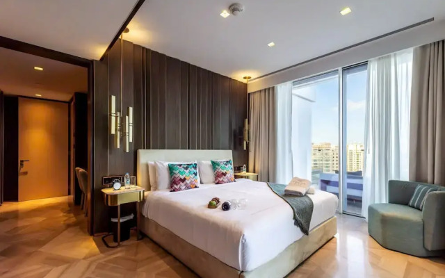 DXB - Five - 41309 - PJ