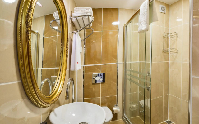Marmara Place Old City Hotel