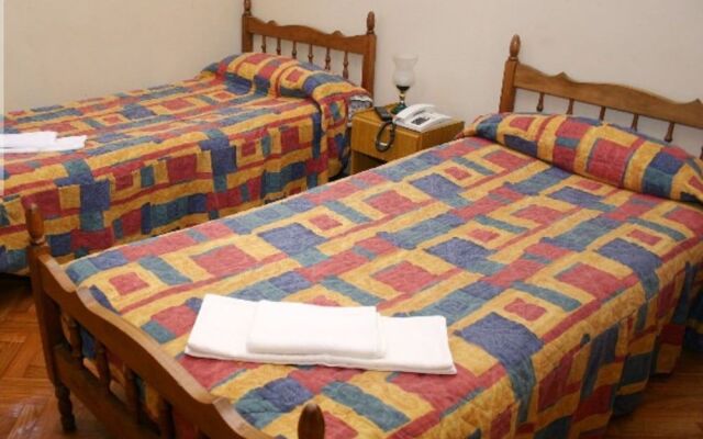 Hostal Residencial Bulnes