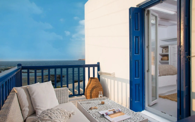 Perla Suites - Delmar Collection
