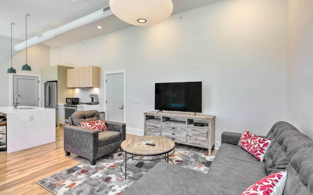 Contemporary Cincinnati Condo - Pets Allowed!