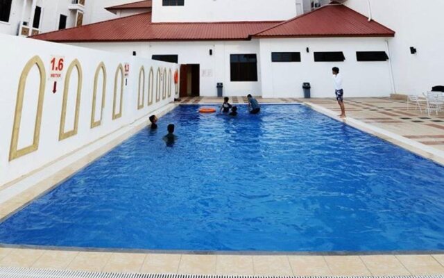 Grand Puteri Hotel