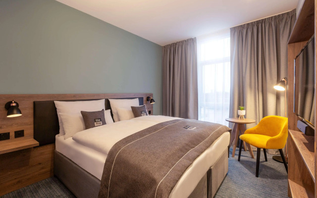 Holiday Inn - the niu, Loom Manchester North by IHG