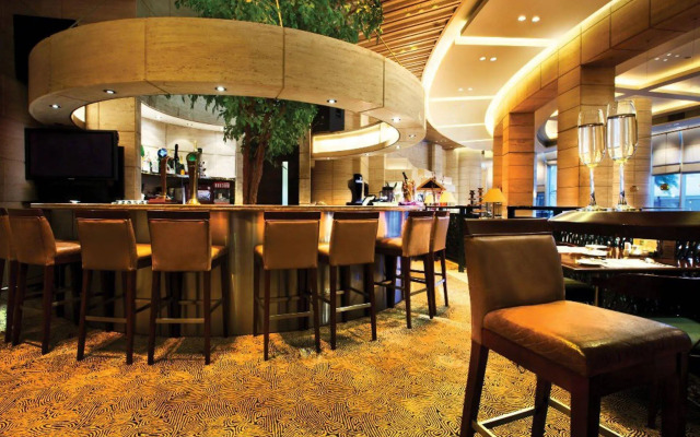 Harbour Plaza Metropolis