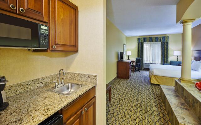 Holiday Inn Express Hotel & Suites Belleville by IHG