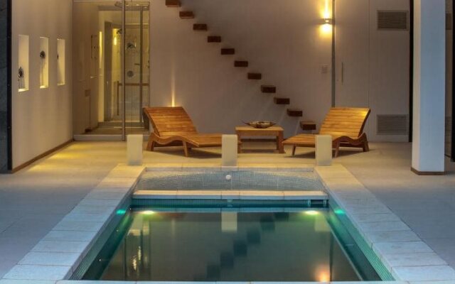 Alto Traful by DOT Boutique