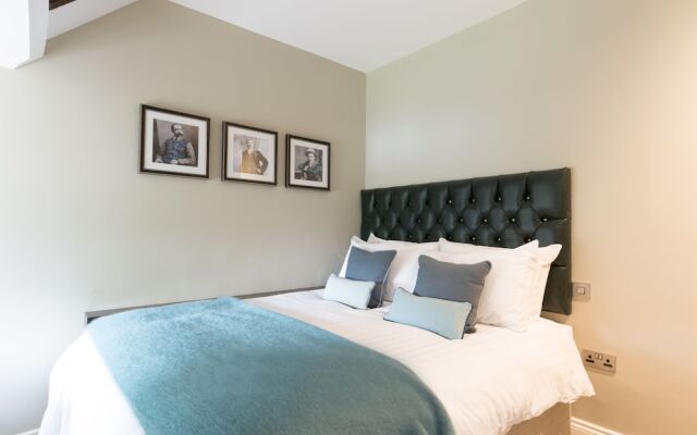 Hallgarth Manor House, Signature Collection