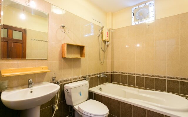 Yelo 2 Hostel
