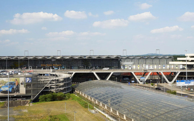 Moxy Cologne-Bonn Airport