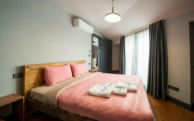 Superior, classy residence,7/24 Security,2 bedroom ( Benesta 205 )