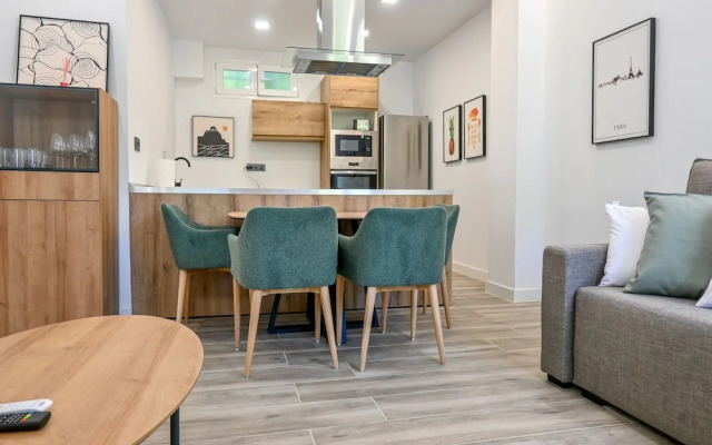 M Boy50b Bonito Apartamento de dos Dormitorios e