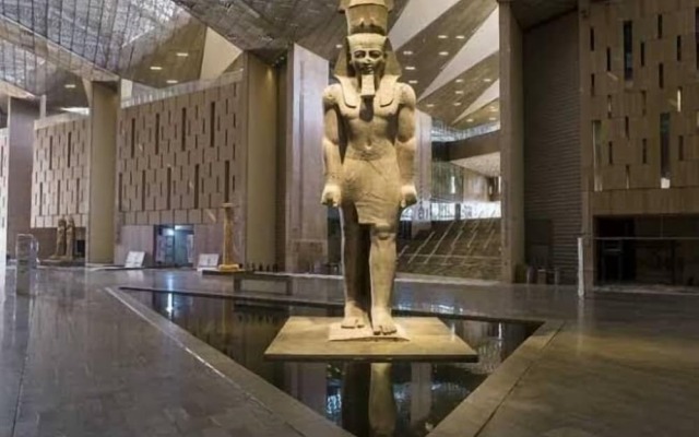 Pyramita Hotel