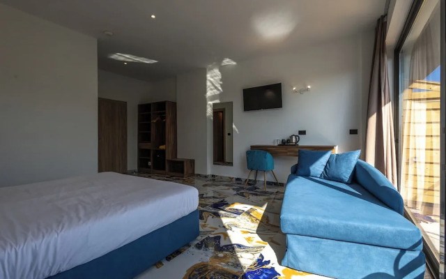 Blue Water Resort