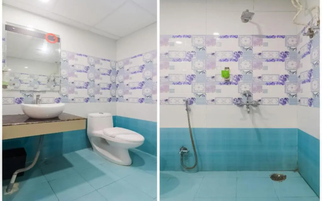 Hotel The V I King by OYO Rooms