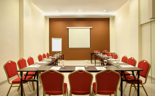 Ibis Budget Semarang Tendean