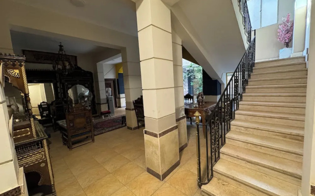 Osiris pyramids view inn