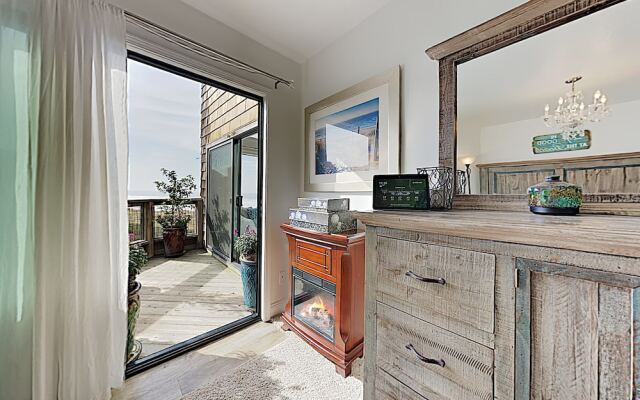 New Listing Beachfront Pajaro Dunes Penthouse 1 Bedroom Condo