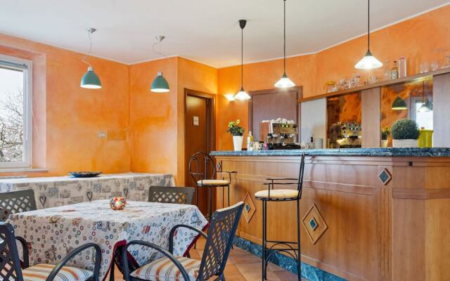 Pleasant Holiday Home in Magione With Swimming Pool