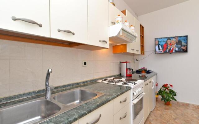 Apartment Ljiljana 1553
