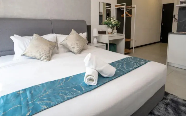 Neu Suites @ 3rdNvenue by Perfect Host