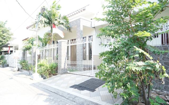 OYO 93710 Bidara Guest House Syariah