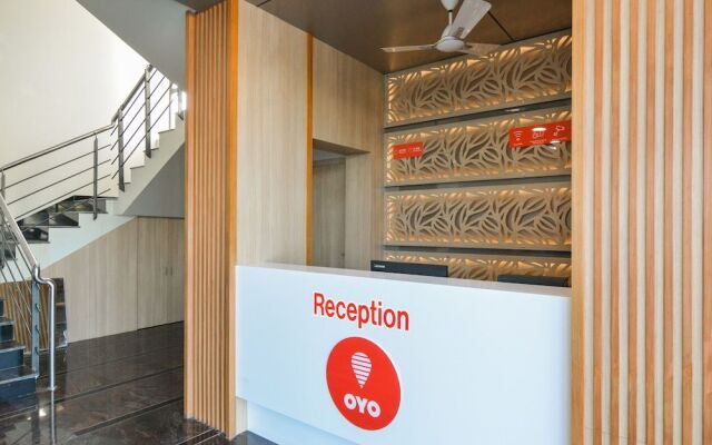 OYO Flagship 19307 Hotel Season Choice