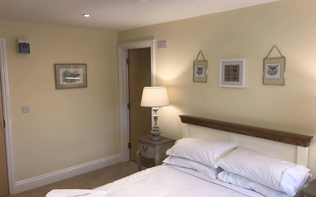 The Lodge at Broadway