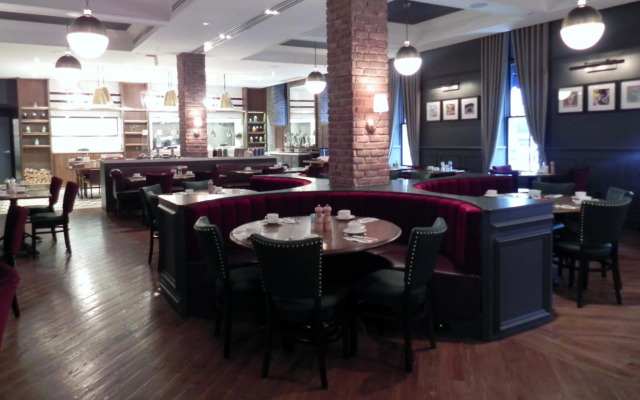 DoubleTree by Hilton Ottawa Downtown